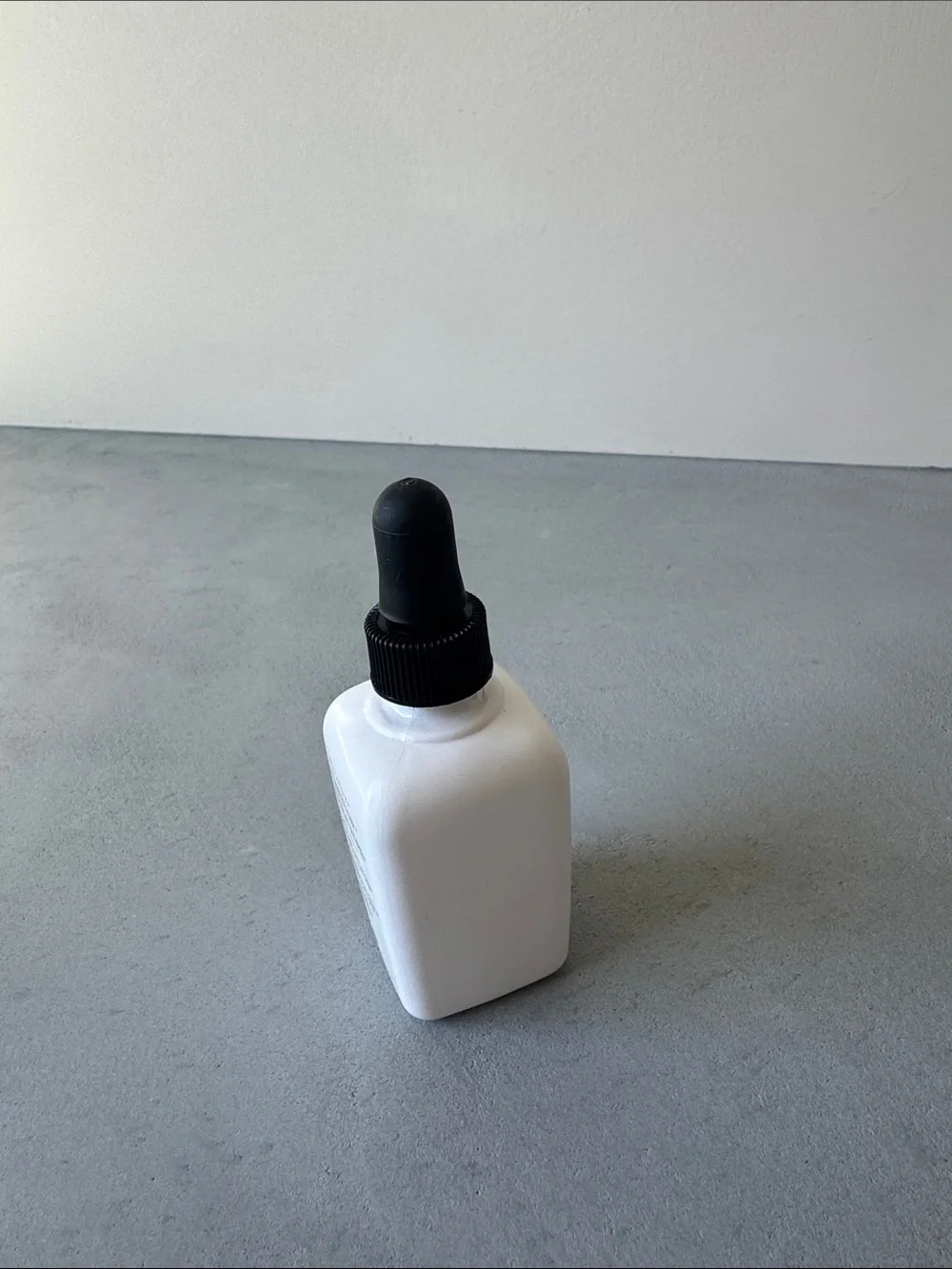 agent nateur & dara kaye hair (silk) peptides soft hydrating serum empty bottle